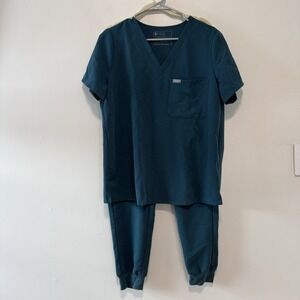 Figs Scrub Set Catarina One Pocket Top and Zamora Jogger Pants in Dark Green